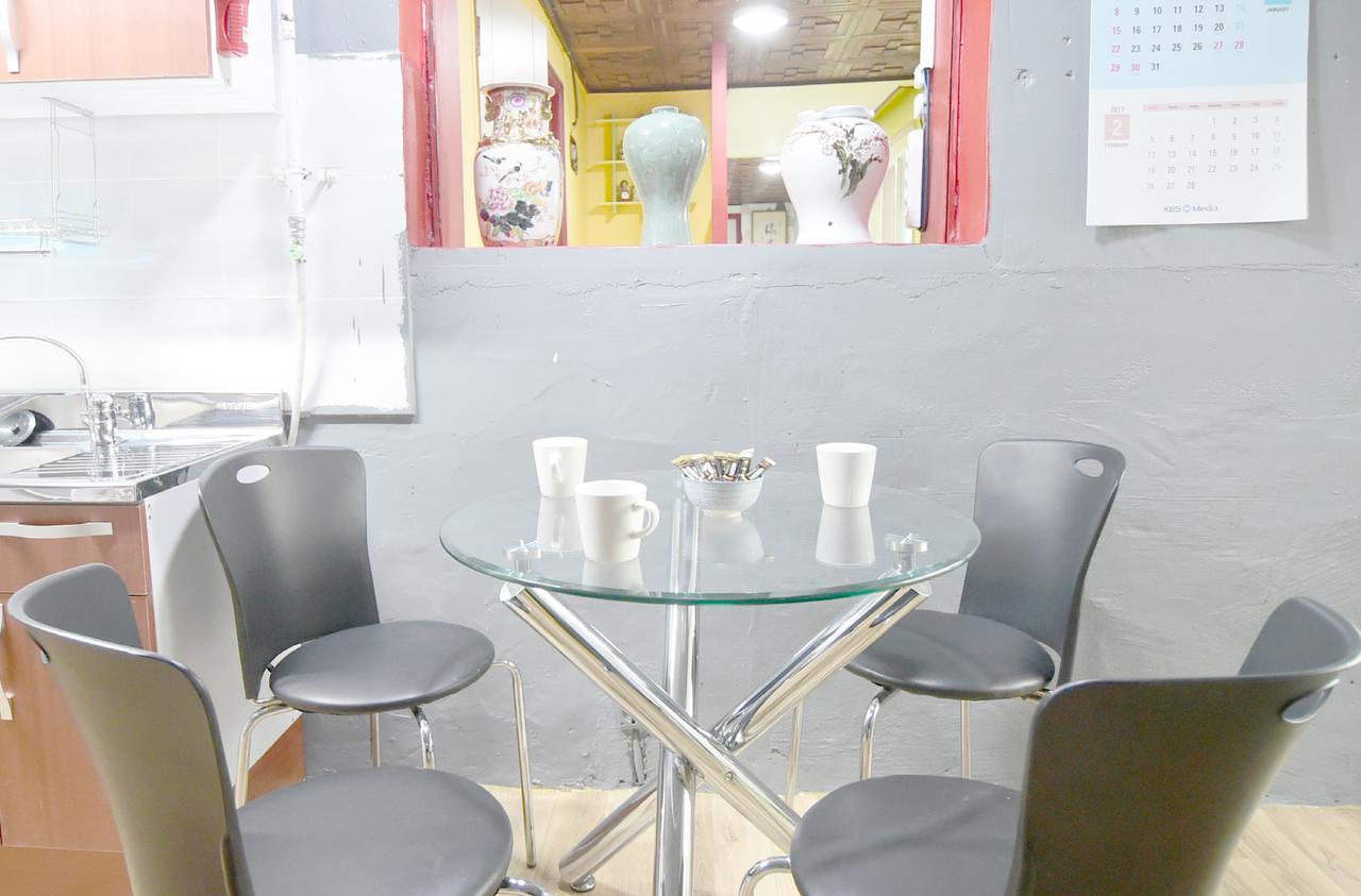 Photo Park Guesthouse Seoul Bagian luar foto